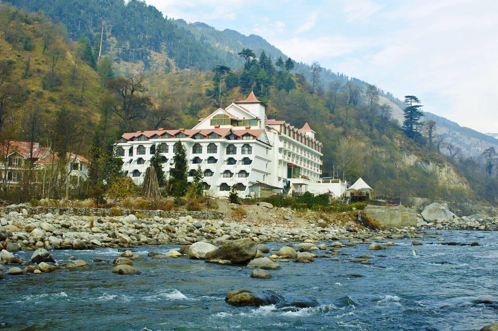 Mastiff Grand Manali Resort Eksteriør bilde